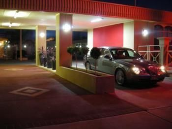 Desert Sand Motor Inn Broken Hill Dış mekan fotoğraf