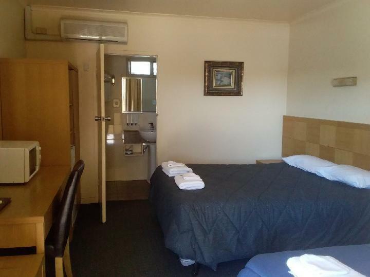 Desert Sand Motor Inn Broken Hill Dış mekan fotoğraf